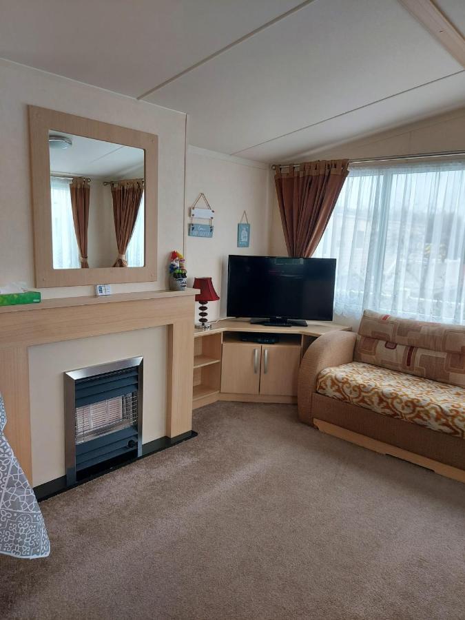 6 Berth Pet Friendly Caravan On Sandy Glade Berrow Екстериор снимка